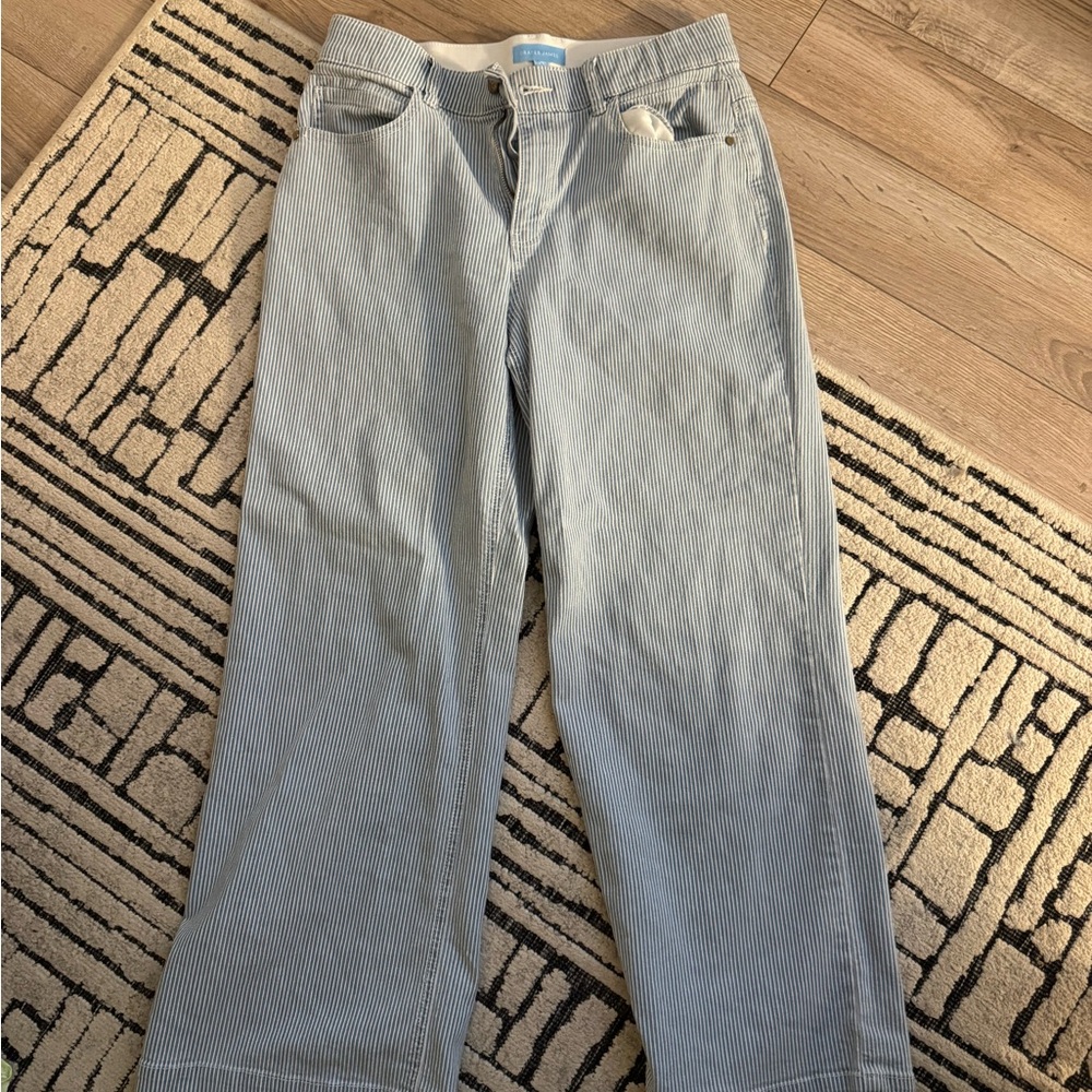 Women's Striped Ankle Cut Jeans with Elastic Waist